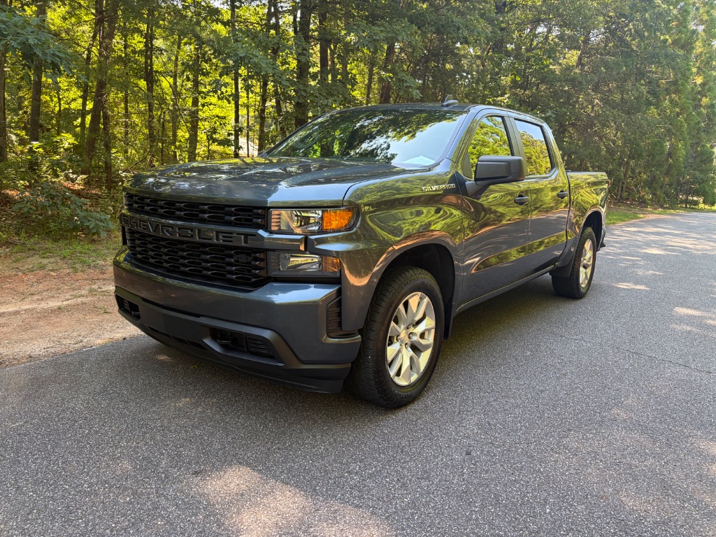 2022 Chevrolet Silverado 1500 Custom Crew Cab Short Box's photo