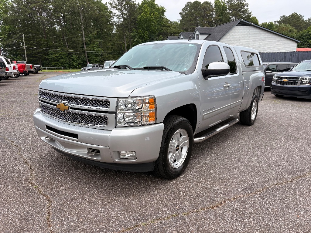 2012 Chevrolet Silverado 1500 LT 4X4 Extended Cab MWB's photo