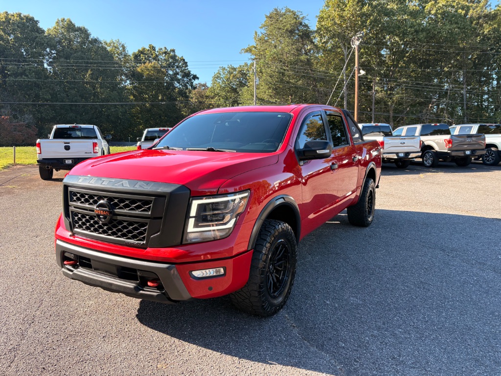 2022 Nissan Titan